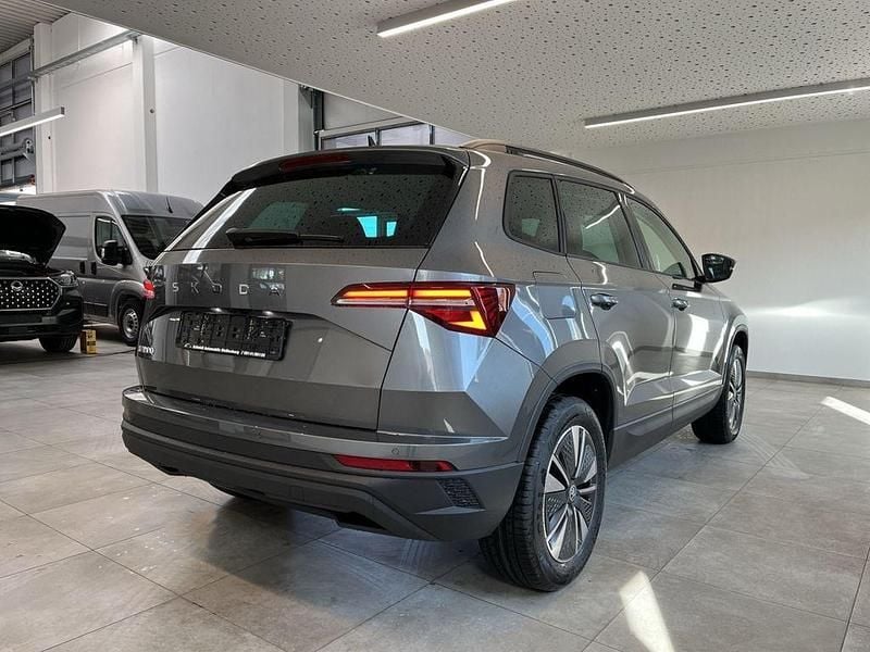 Neu Skoda Karoq Selection 150 PS (110 kW) 2026 Graphit grau SUV
