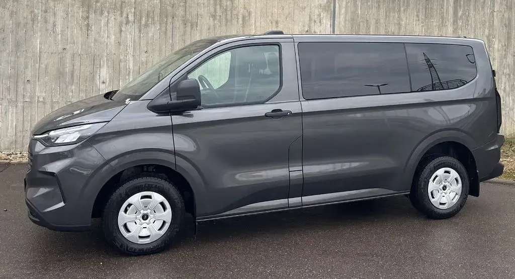 Ny Ford Transit Custom Trend 136 HK (100 kW) 2026 Grå Stationcar