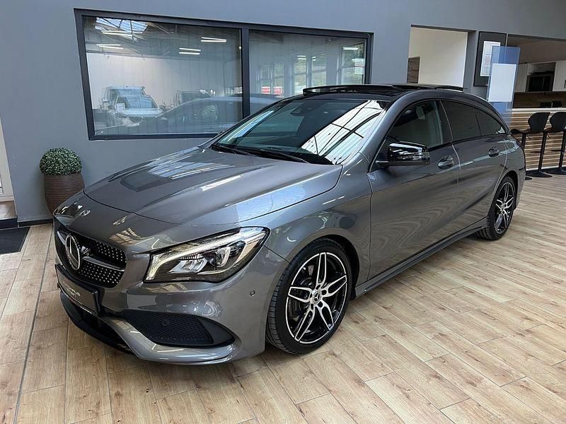 Grau Gebraucht 2018 Mercedes CLA220 Shooting Brake AMG Kombi | 26.900 € (Teuer) - Bild 1/4