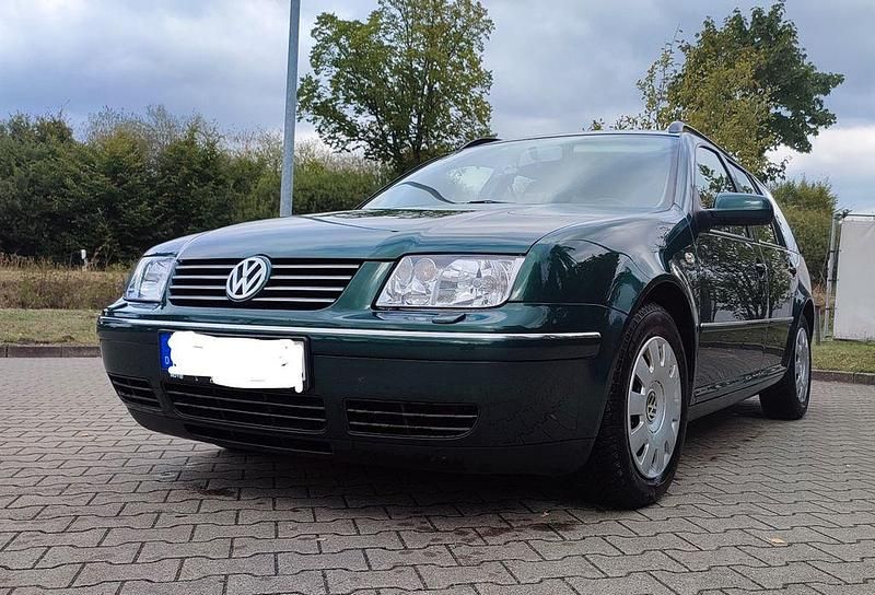 Grün Gebraucht 2002 VW Bora Limousine | 2.499 € (Teuer) - Bild 1/4