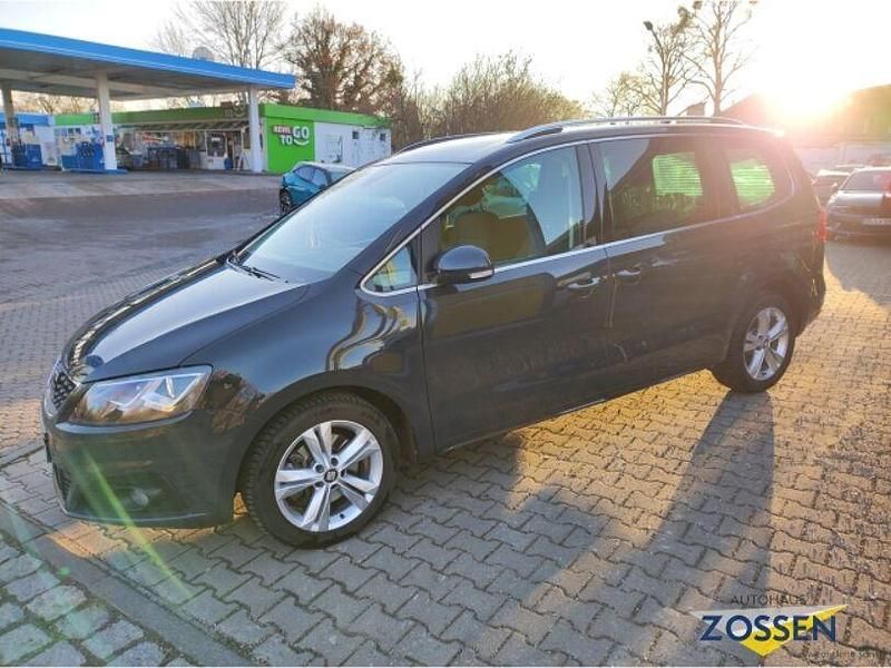 Gebraucht Seat Alhambra XCELLENCE 150 PS (110 kW) 2022 Grau Van / Kleinbus