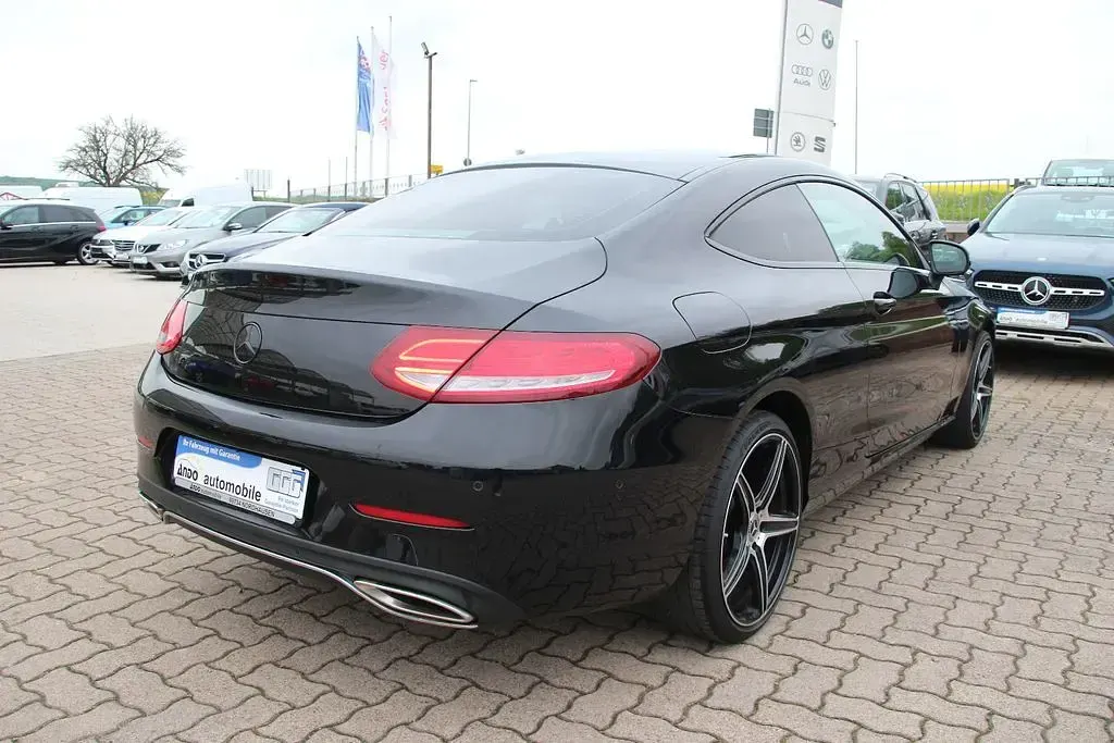 Gebraucht Mercedes C200 184 PS (135 kW) 2017 Schwarz Coupé