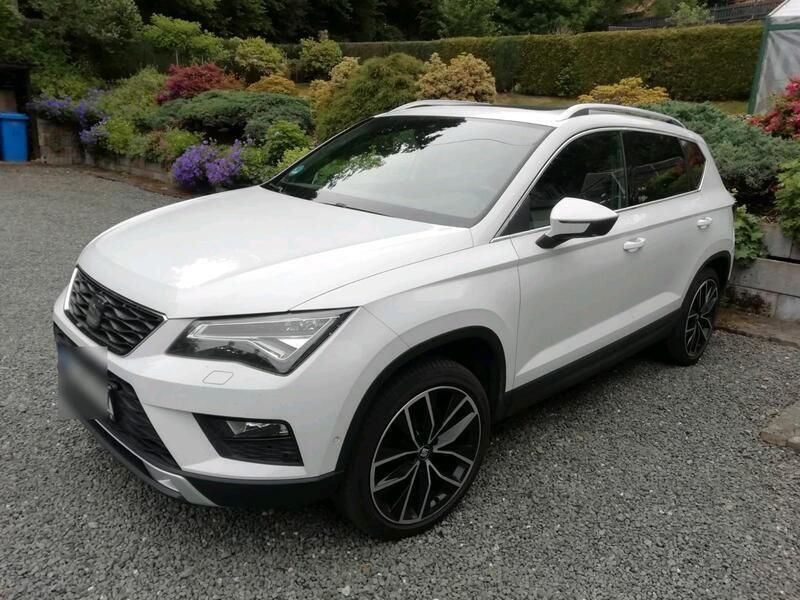 Weiß Gebraucht 2017 Seat Ateca 4Drive SUV | 21.999 € (Teuer) - Bild 1/4