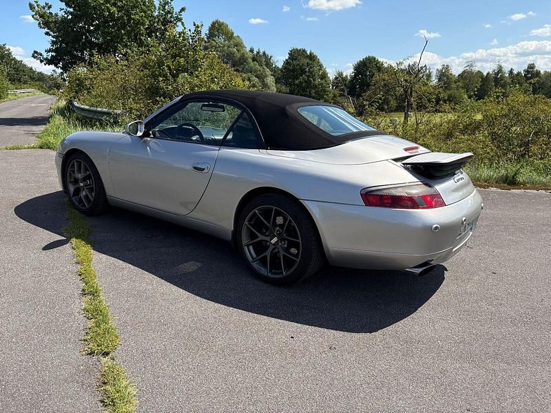Gebraucht Porsche 911 Carrera Cabriolet 300 PS (220 kW) 2001 Silber Cabrio