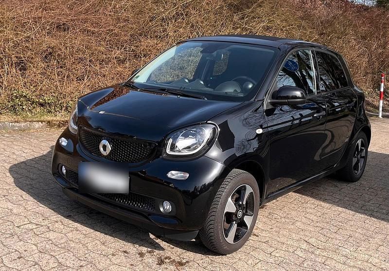 Gebraucht Smart ForFour Passion 71 PS (52 kW) 2019 Schwarz Kleinwagen