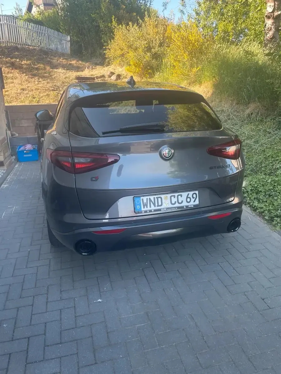 Gebraucht Alfa Romeo Stelvio 280 PS (205 kW) 2020 Grau SUV