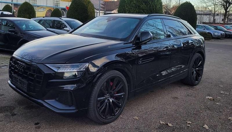 Gebraucht Audi SQ8 Black Edition 435 PS (319 kW) 2021 Tiefschwarz SUV
