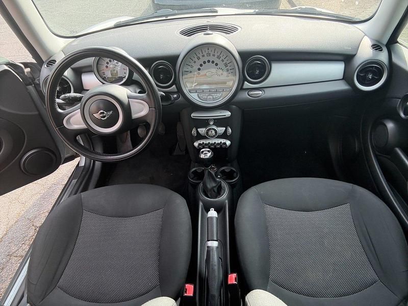 Gebraucht Mini ONE 120 PS (88 kW) 2007 Silber Kleinwagen