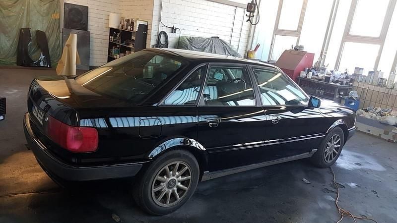 Schwarz Gebraucht 1994 Audi 80 Competition Limousine | 2.200 € - Bild 1/4