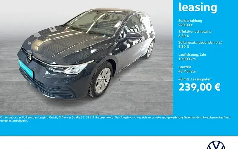 Gebraucht VW Golf VIII Life 131 PS (96 kW) 2022 Grau Limousine