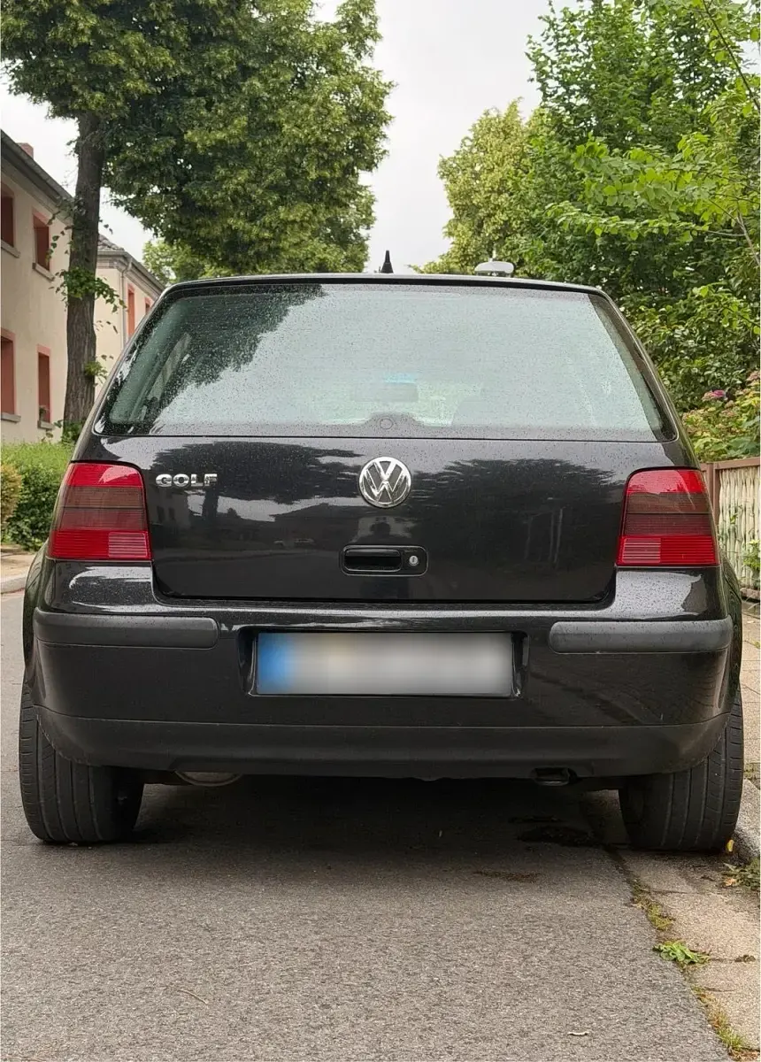 Gebraucht VW Golf IV 75 PS (55 kW) 2003 Schwarz Kleinwagen