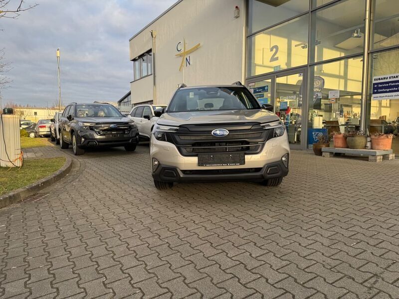 Gold Neu 2025 Subaru Forester SUV | 44.740 € (Fairer Preis) - Bild 1/4