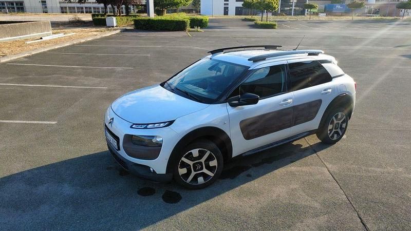 Weiß Gebraucht 2014 Citroën C4 Cactus Shine Kleinwagen | 7.500 € (Fairer Preis) - Bild 1/4
