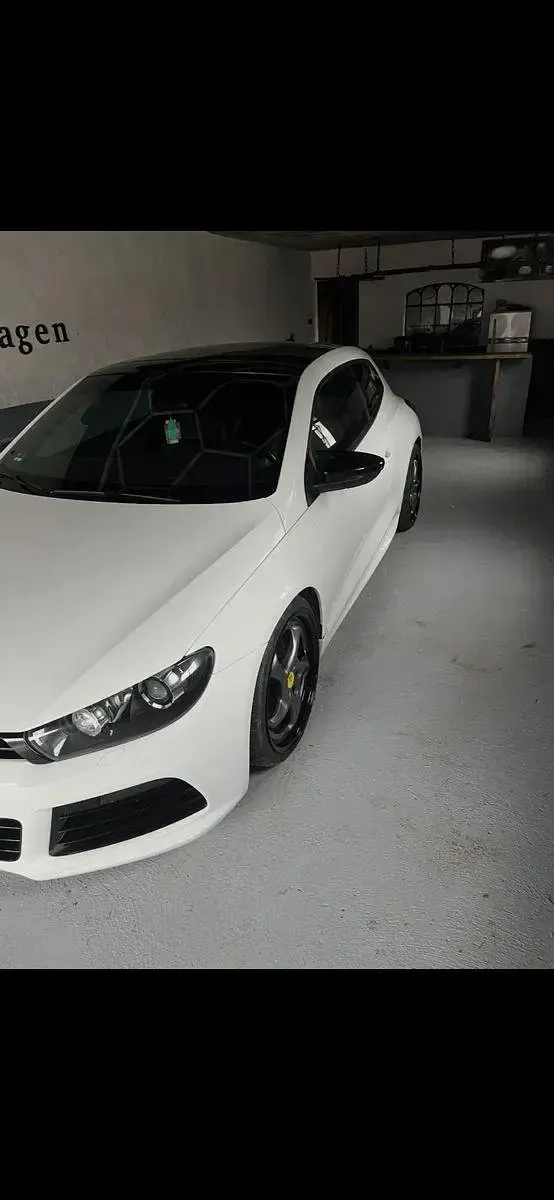 Gebraucht VW Scirocco R 265 PS (194 kW) 2011 Weiß Coupé