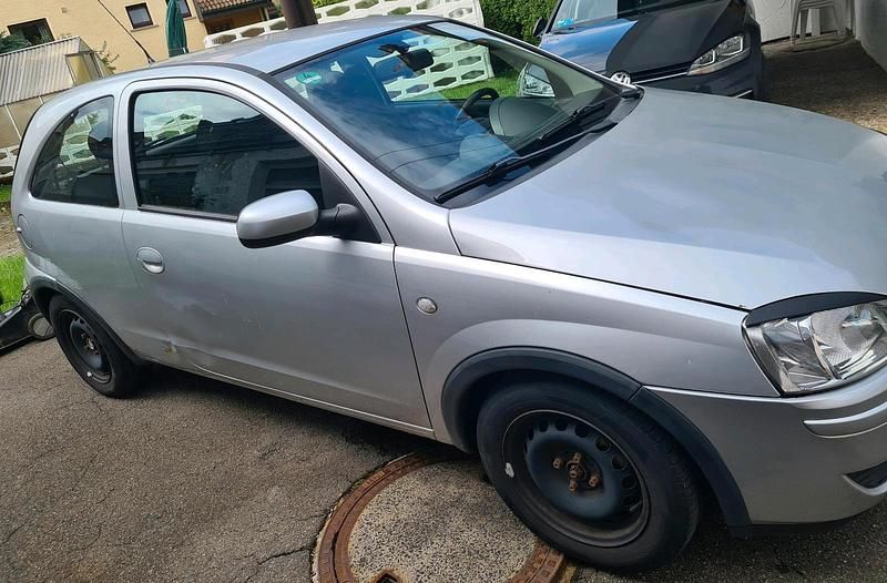 Gebraucht Opel Corsa 60 PS (44 kW) 2005 Silber Kleinwagen