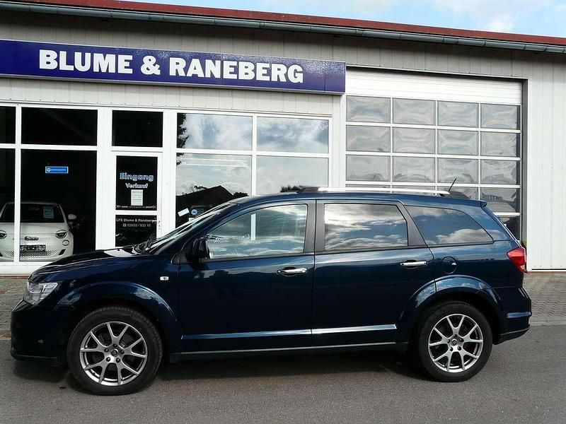 Colore esterno (fathom blue) Gebraucht 2014 Fiat Freemont Lounge SUV | 13.950 € - Bild 1/4