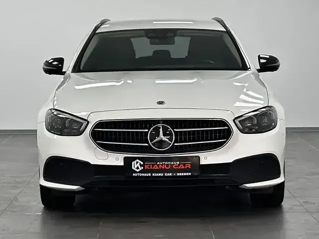 Gebraucht Mercedes E400 Night 330 PS (242 kW) 2020 Weiß Limousine