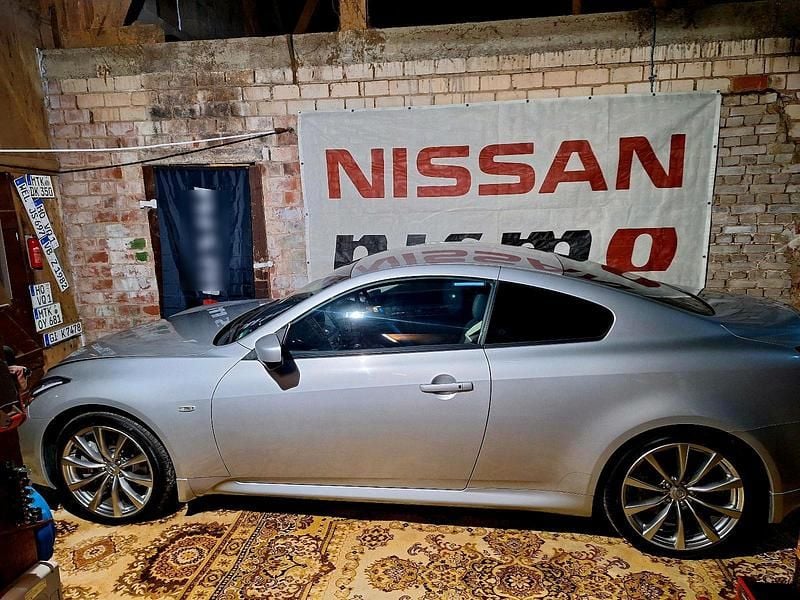 Grau Gebraucht 2009 Nissan Skyline S Coupé | 19.000 € - Bild 1/4
