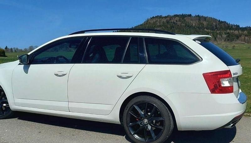 Gebraucht Skoda Octavia RS 220 PS (161 kW) 2014 Weiß Kleinwagen