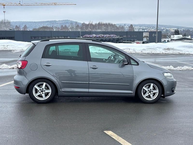 Gebraucht VW Golf VII Match 102 PS (75 kW) 2012 Grau Kombi