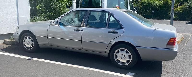 Gebraucht Mercedes E500 326 PS (239 kW) 1992 Grau Limousine