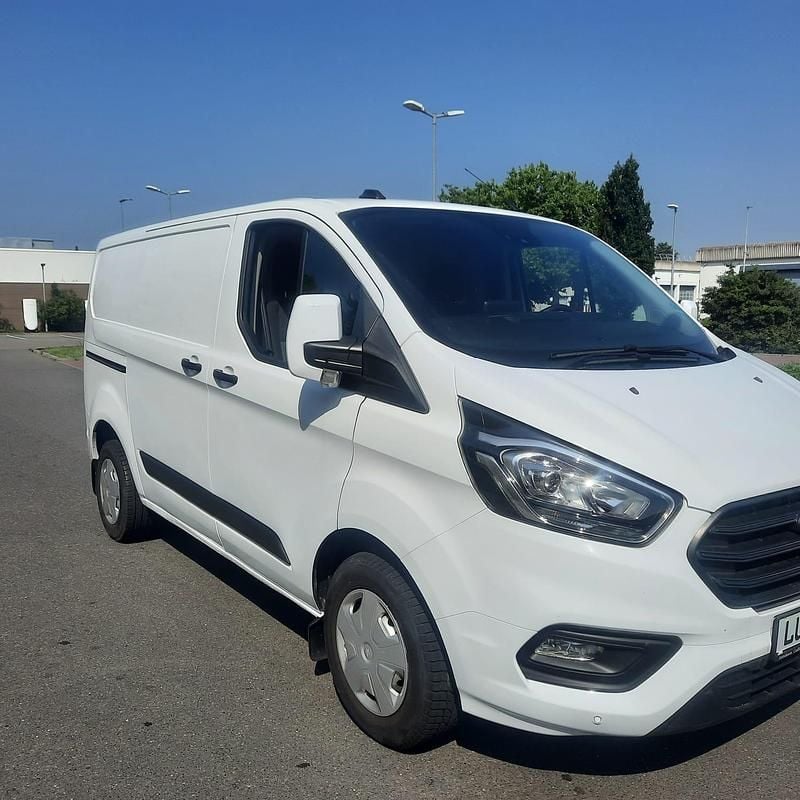 Weiß Gebraucht 2023 Ford Transit Custom Van / Kleinbus | 22.700 € (Superpreis) - Bild 1/4
