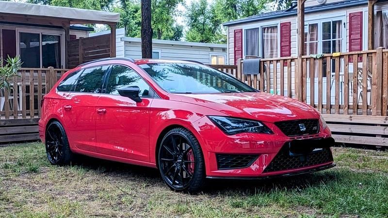Rot Gebraucht 2016 Cupra Leon Kombi | 18.300 € (Guter Preis) - Bild 1/4