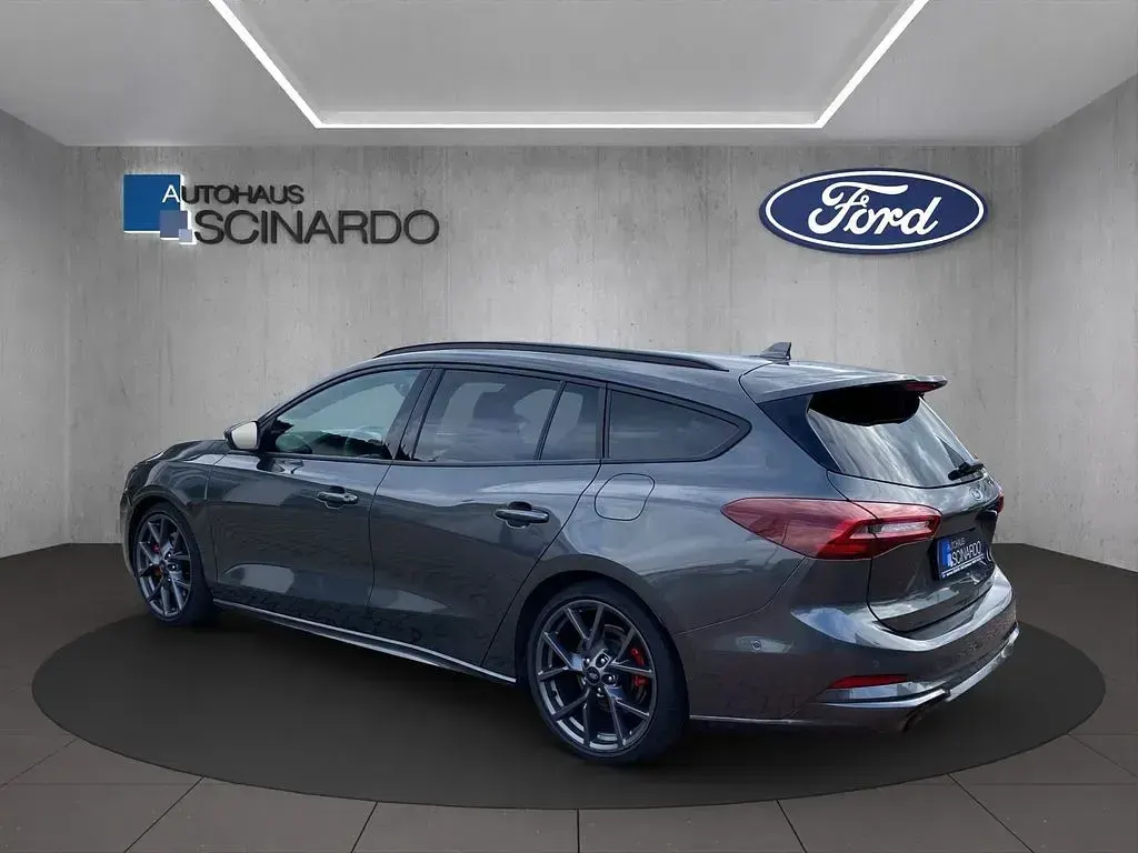 Gebraucht Ford Focus ST 280 PS (205 kW) 2025 Magnetic grau Kombi