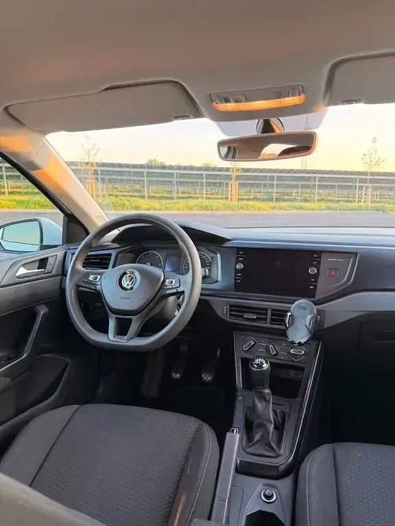 Gebraucht VW Polo 80 PS (58 kW) 2019 Weiß Kleinwagen