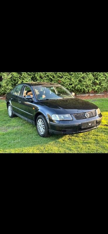 Second-hand VW Passat 125 CP (91 kW) 2000 Bej Berlinǎ