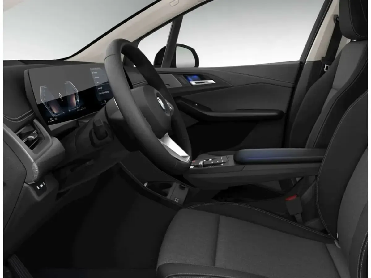 Neu BMW 218 Active Tourer 136 PS (100 kW) 2026 Schwarz Van / Kleinbus