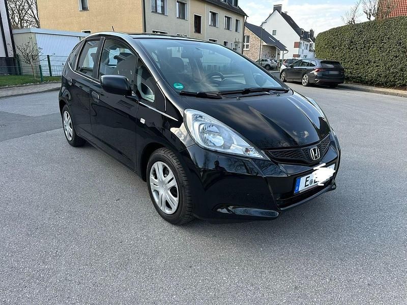 Gebraucht Honda Jazz Trend 90 PS (66 kW) 2014 Schwarz Kleinwagen