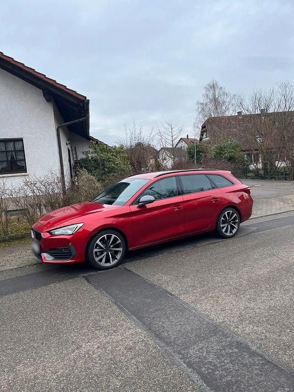 Gebraucht Cupra Leon 204 PS (150 kW) 2023 Rot Kombi