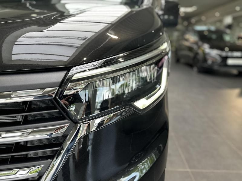 Gebraucht Renault Trafic 170 PS (125 kW) 2025 Tenebroschwarz metallic Van / Kleinbus