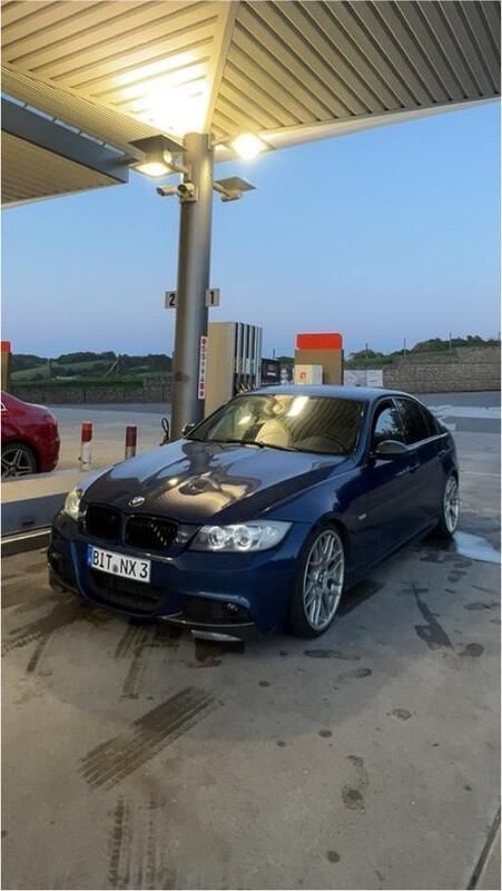Blau Gebraucht 2006 BMW 330 Performance Limousine | 6.950 € - Bild 1/4