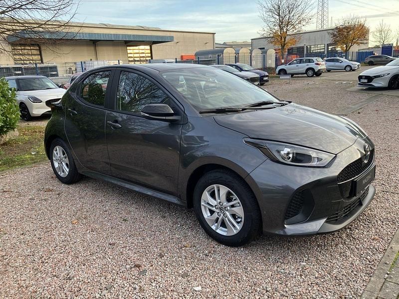 Neu Mazda 2 Center-Line 116 PS (85 kW) 2025 Kleinwagen