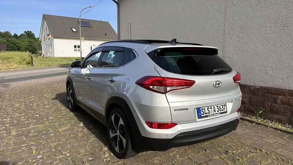 Gebraucht Hyundai Tucson Premium 141 PS (103 kW) 2017 Silber SUV