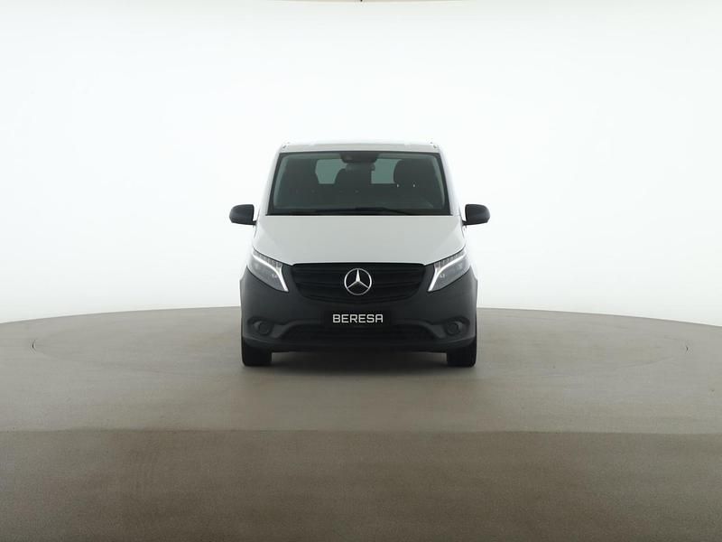 Gebraucht Mercedes Vito 190 PS (139 kW) 2023 Weiß Van