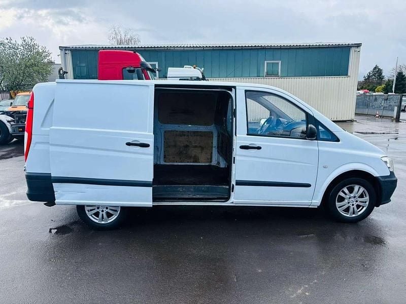 Gebraucht Mercedes Vito 163 PS (119 kW) 2014 Arktikweiss Van