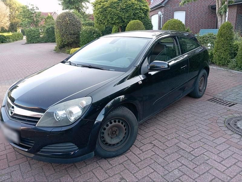 Schwarz Gebraucht 2005 Opel Astra GTC Coupé | 1.700 € (Fairer Preis) - Bild 1/4