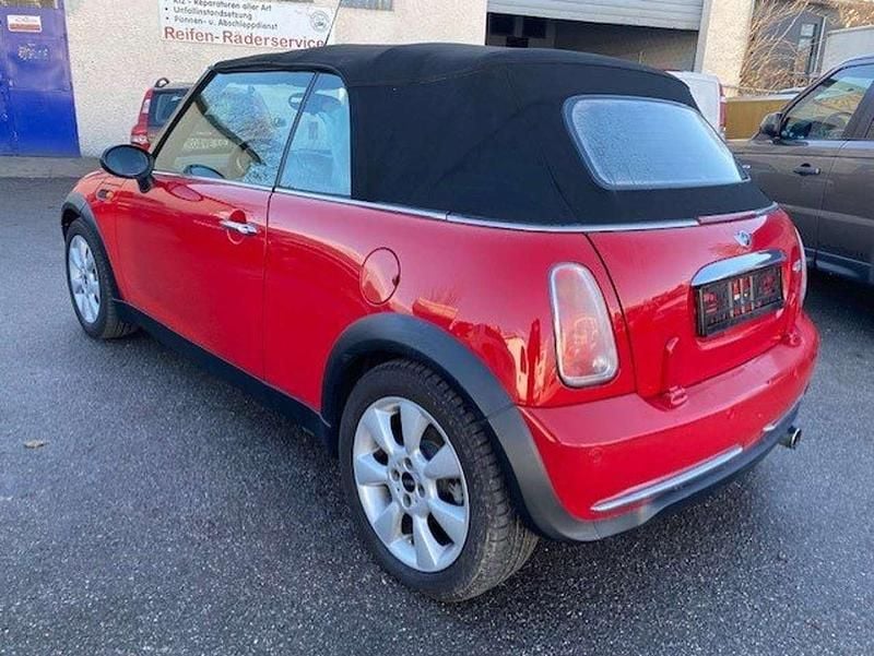 Gebraucht Mini One Cabriolet 90 PS (66 kW) 2005 Chili red Cabrio