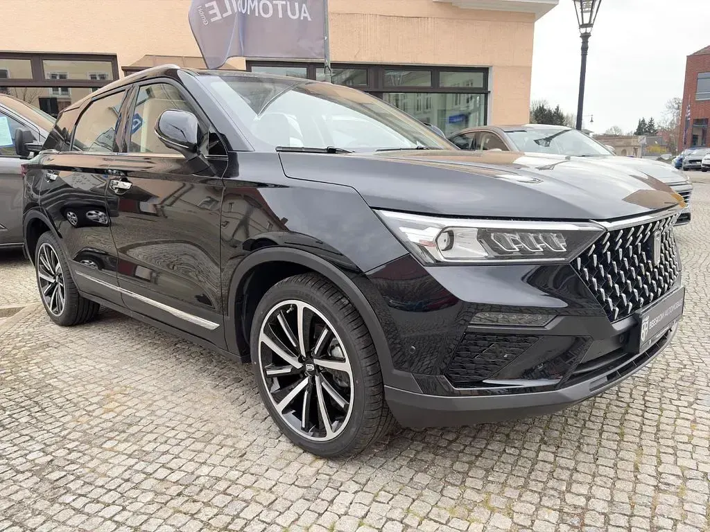 Neu Bestune T77 160 PS (117 kW) 2026 Silber SUV