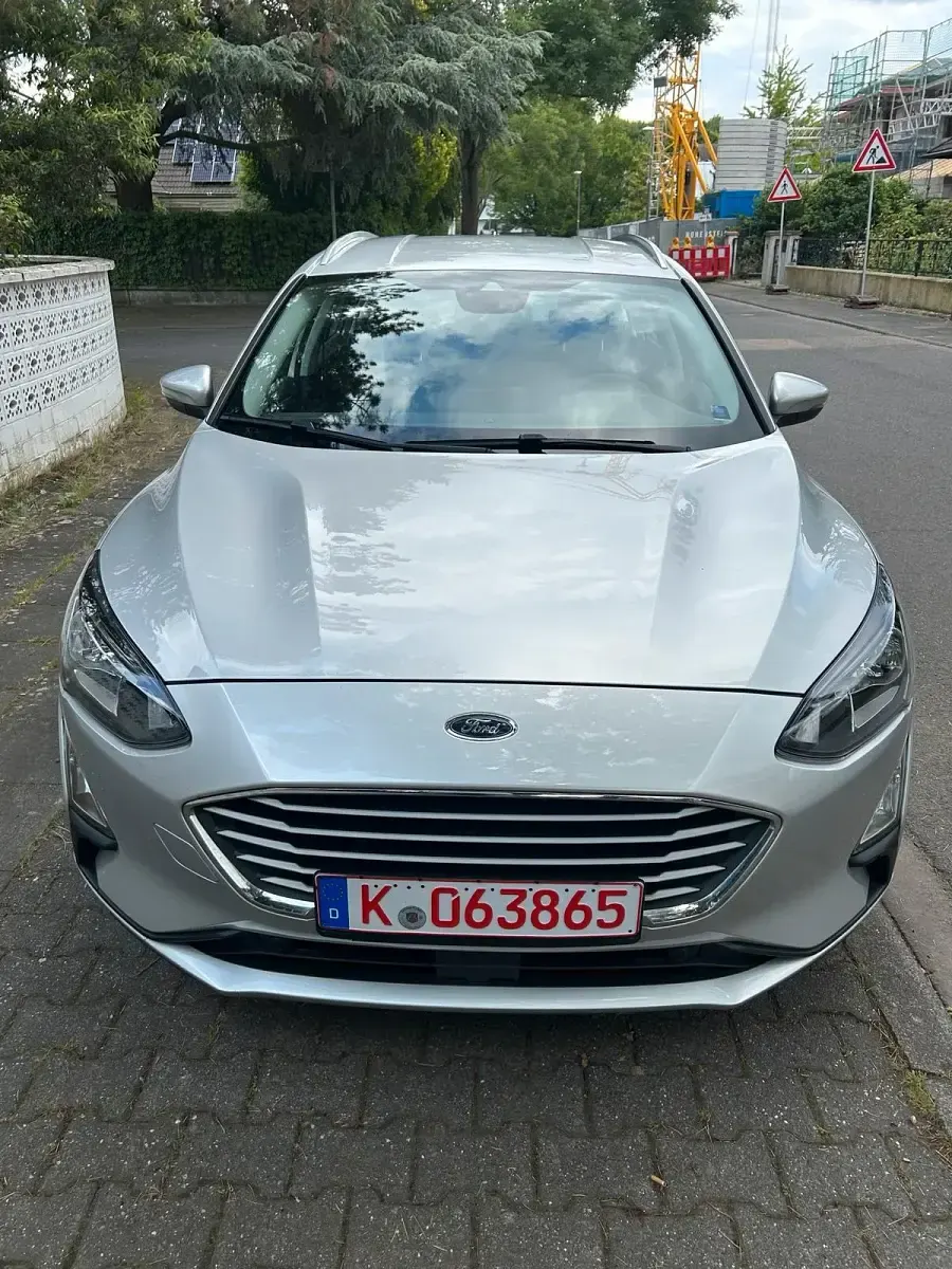 Gebraucht Ford Focus 120 PS (88 kW) 2021 Silber Kombi