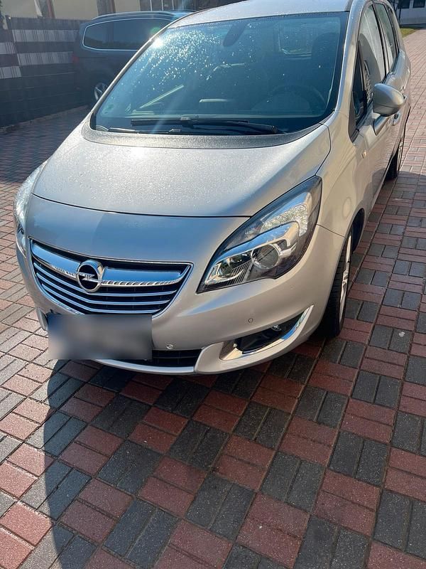 Gebraucht Opel Meriva 88 PS (64 kW) 2014 Silber Van / Kleinbus