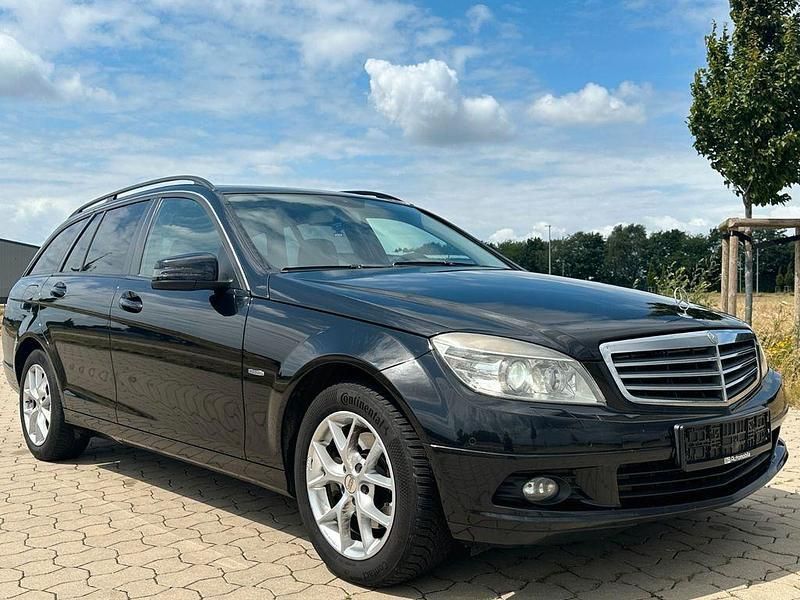 Schwarz Gebraucht 2010 Mercedes C220 Kombi | 4.990 € (Guter Preis) - Bild 1/4