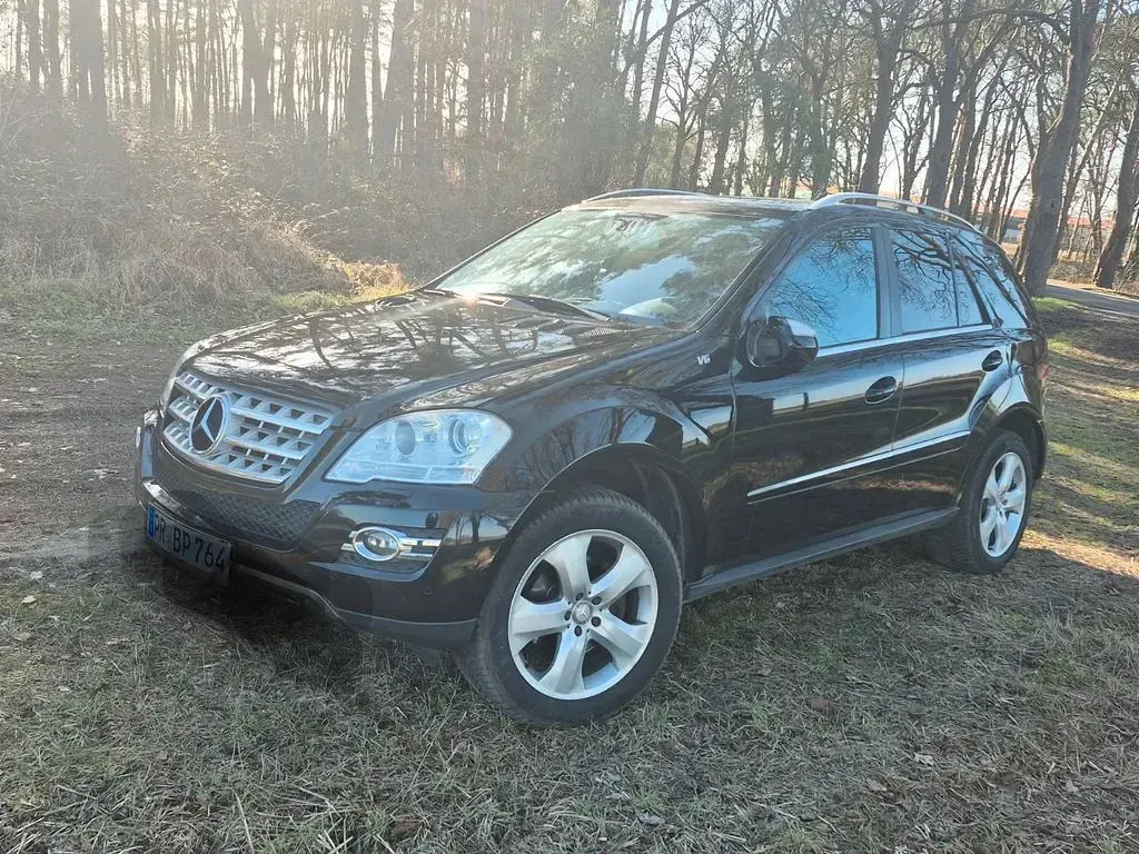 Gebraucht Mercedes ML320 224 PS (164 kW) 2009 Schwarz SUV