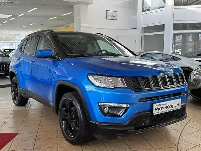 Gebraucht Jeep Compass Sport 120 PS (88 kW) 2019 Blau SUV