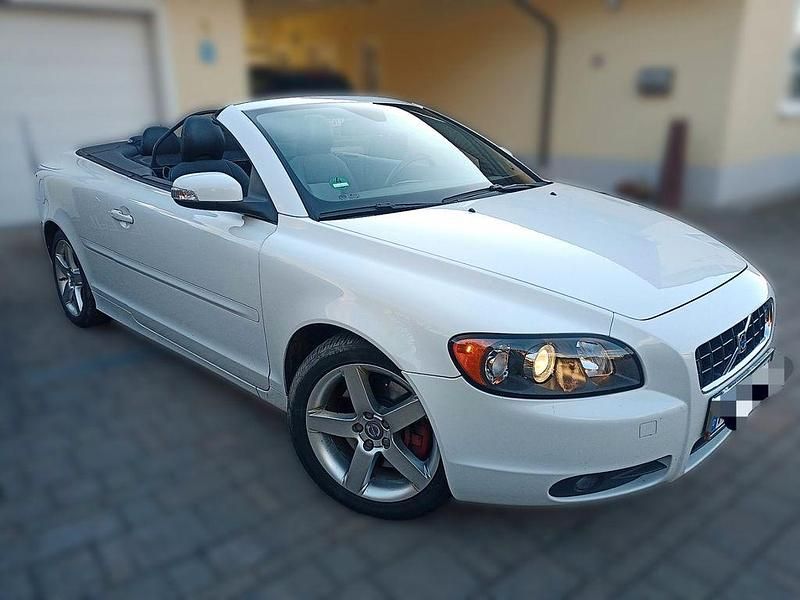 Gebraucht Volvo C70 Momentum 136 PS (100 kW) 2009 Weiß Cabrio