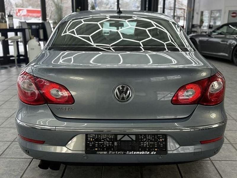 Gebraucht VW Passat 160 PS (117 kW) 2010 Iron grey metallic Limousine