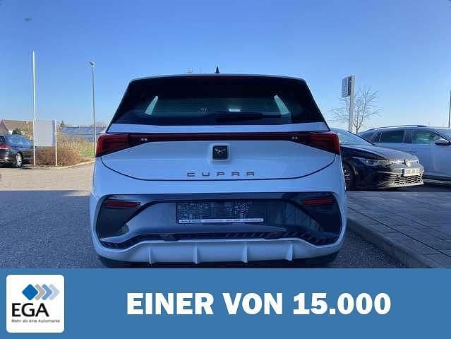 Gebraucht Cupra Born e-Boost 169 kW (231 PS) 2022 Weiß Kleinwagen